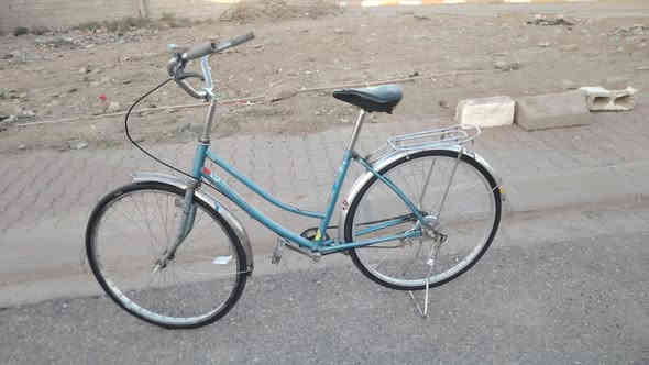 السلام عليكم بيسكل للبيع حجم 26تيرات وره كدام جديد بيرك وره شقال بيسكل نضيفف السعر 60 او بي مجال شراي اتصل ما جوب خاص***********
