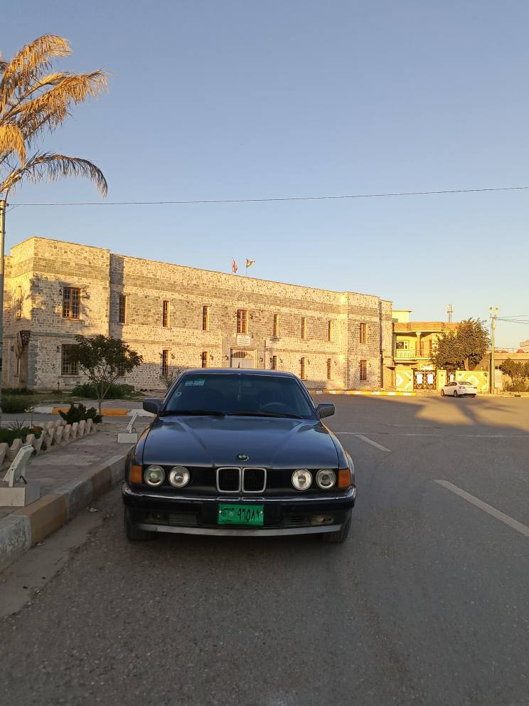 بیئیم 730 گیرو مەکینەی vvt  دەعمو لیدراوی نیە  عام بویاخ کراوە لەسەر ساغی  بەشەرتی گیرومەکینە   گیرو ئوتوماتیک  سەیارەکە  واجیهەی لەگەلە بەشەرتی حاسیبەو ئەوالیات  گۆڕینەوەیش ئەکەم بەسەیارەیە بەدڵم بێ
سعری 21 معامەلەیە برایانە 
ژ.م *********** كيفري, ديالى
