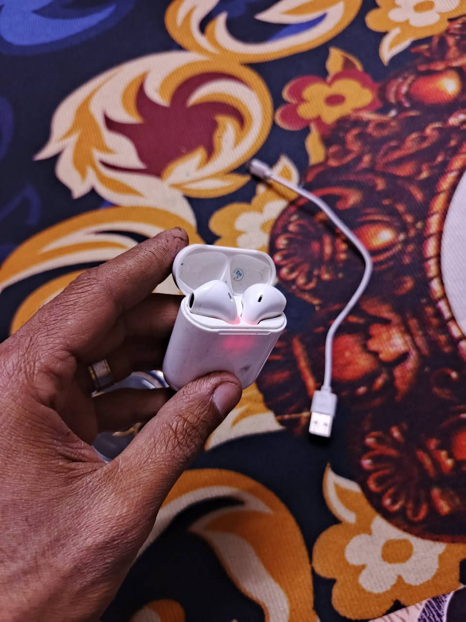 بوكو c61
ذاكرة ١٢٨ جهاز جديد كلش مثل مموضح بالصور اي شخط مابي كله جديد ومكفول نت شحن اتصال تكنيك كله مكفول 
ملحقاته ايربود كوبي ولاصق شاشه وحافظه
للبيع السعر٨٥ الف بي مجال قليل للشراي
المكان حي الاعلام شارع المركز
***********
