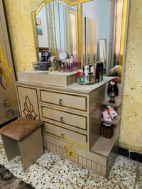 غرفه وغراض للبيع للاستفسار الاتصال على الرقم 07722338487}