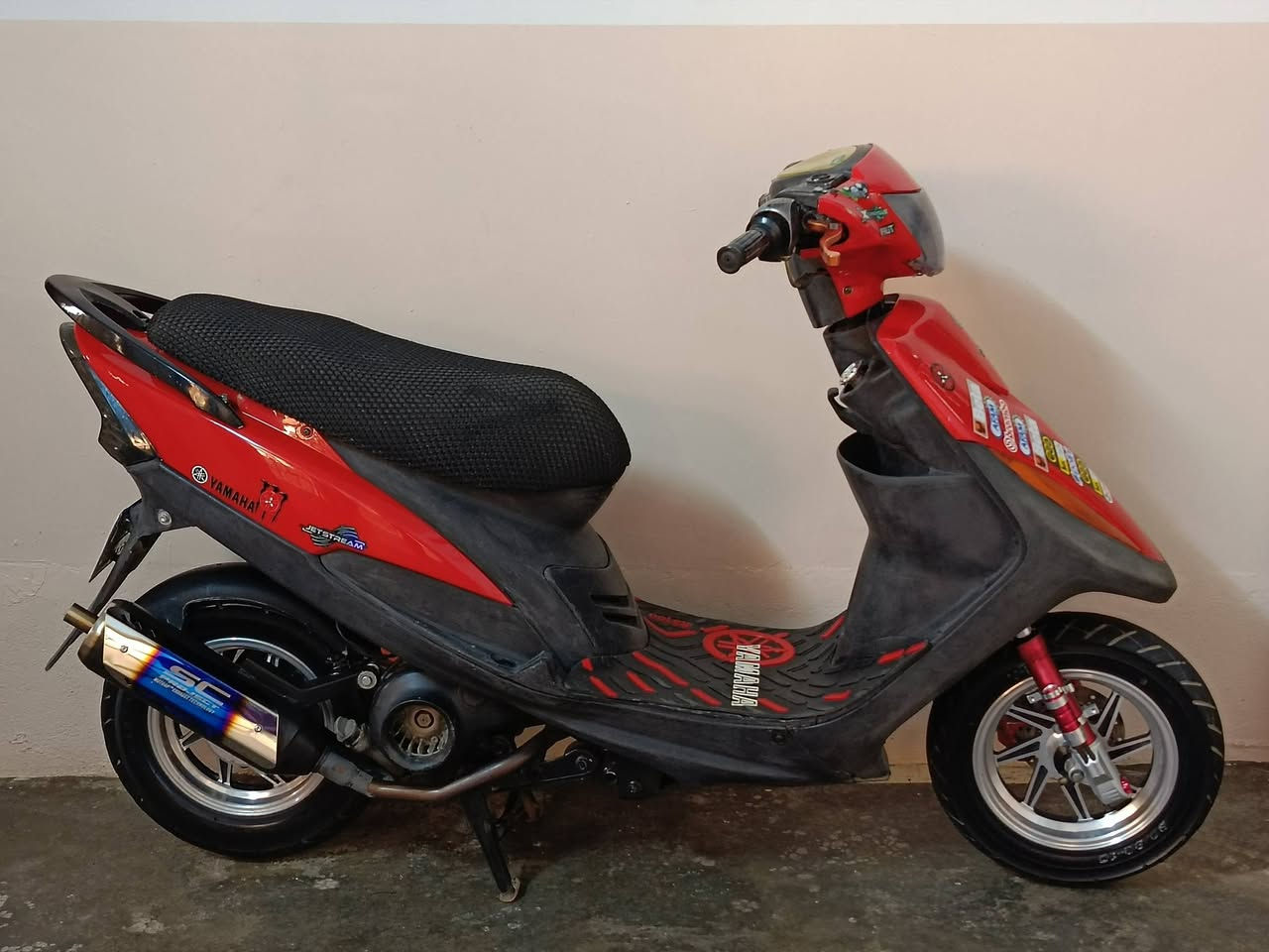 ماكس عدله بوشه 55 شغاله كاملة مابيه عيب 
السعر 650 وبي مجال قليل مزود صالنصه SC دبل امامي سلف يدات بريگ ويل ابو النجمه وكلچات مكاني كاريز بان


**إذا كنت صاحب هذا الإعلان وتريد حذفه لأي سبب، رجاءا أرسل رسالة إلى الدعم الفني**