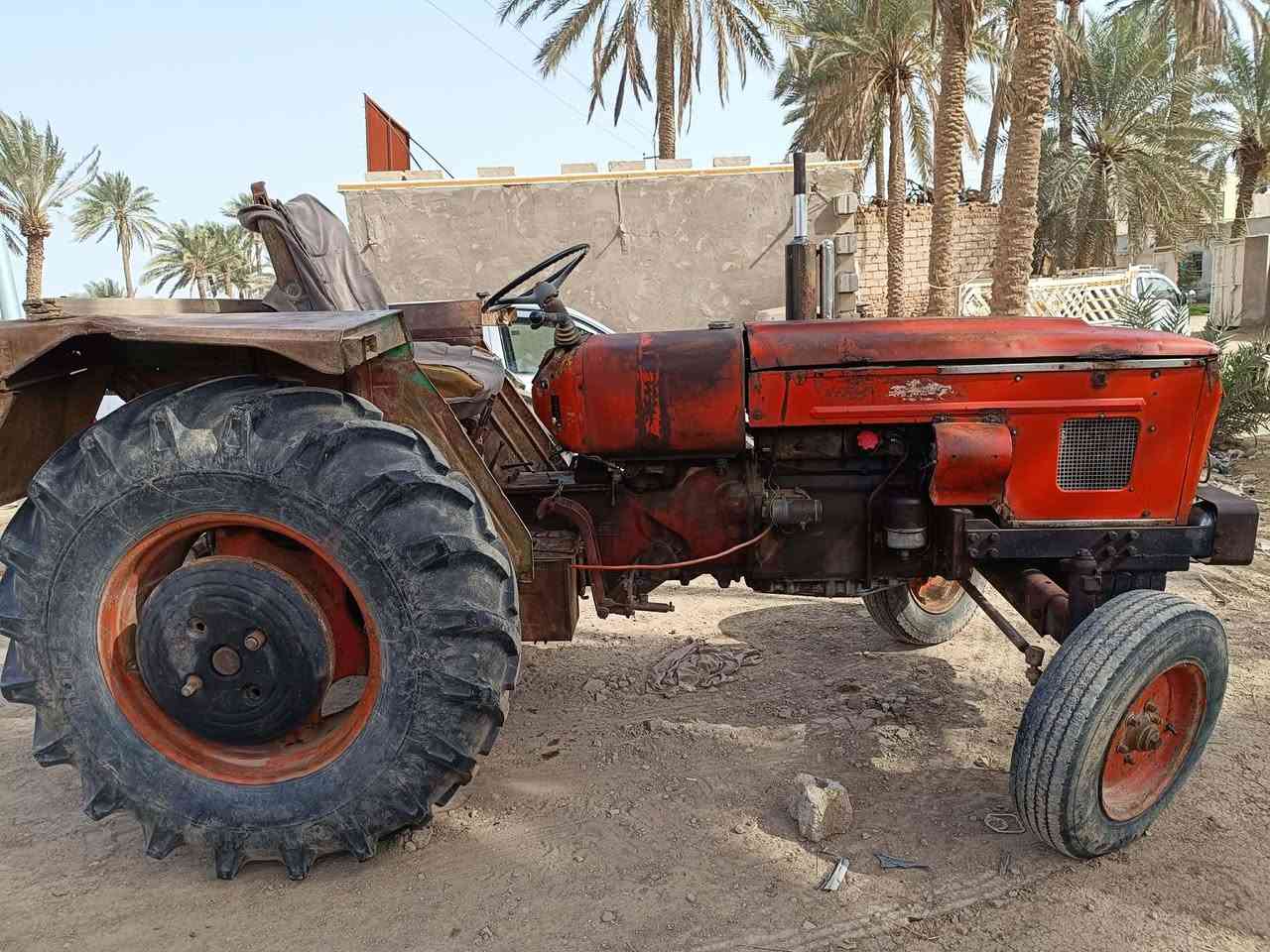 السلام عليكم عنتر للبيع موديل 1990 سنويتها ساقطه بل 20 تايرات جدد مقدم نضيف كلش كير ومحرك مكفولات كشر بلادي ما عدى الجاملغات مال نداء سعرها 6 ملاين ونص وبيها مجال مكاني بابل شوملي الي يحب يستفسر أكثر يتصل ع هذا الرقم ***********
