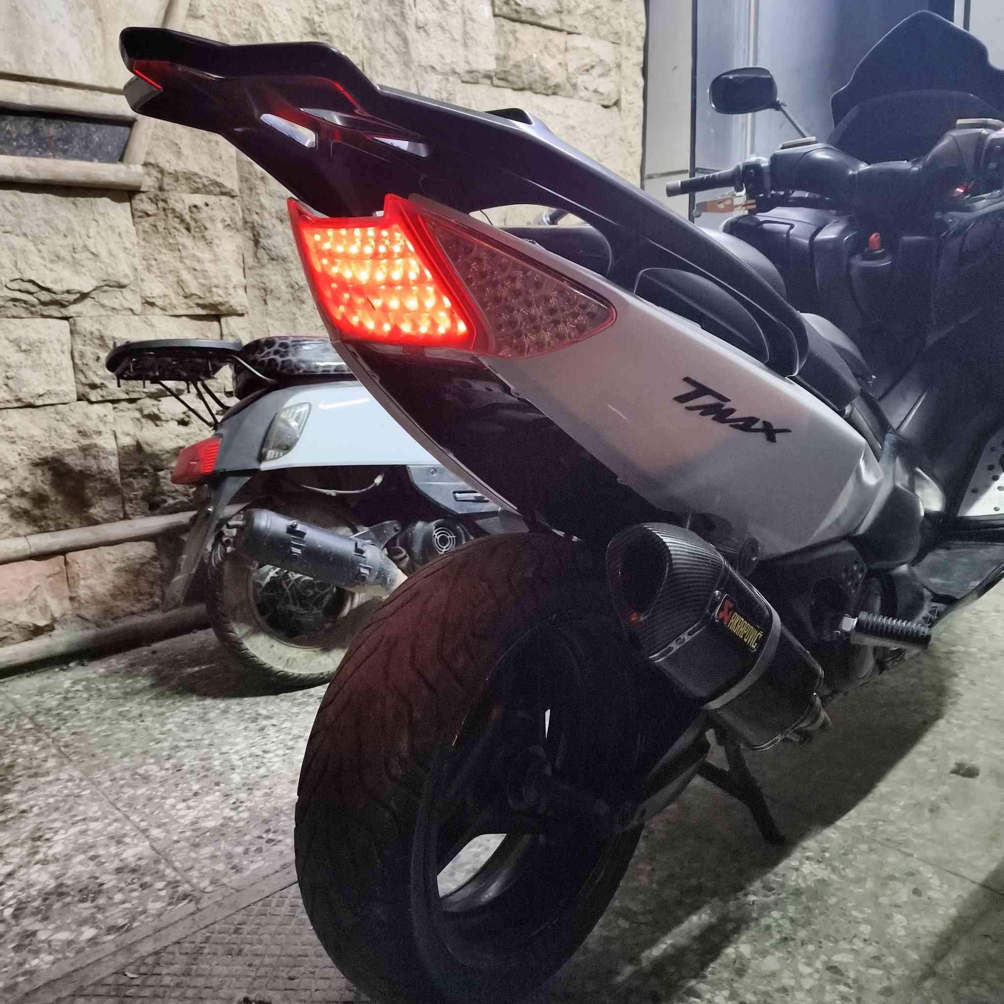 سلام عليكم دراجه تي ماكس ١١ مكينه مامفتوحه الشراي يخابر اويدلل مكاني بغداد حي العامل الدراجه نقصه استان صفح اوتريشه رقمي ***********
