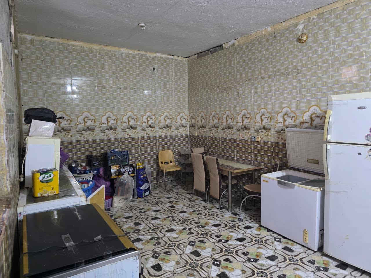 دار للبيع مساحته ٣٥٠متر🟦 نضيف🟥 
يحتوي على غرفتين ومطبخ واستقبال وصحيات داخليه وخارجيه وكراچ وحديقه 🟦 

السعر٥٠مليون قابل للتفاوض🟦
📍العنوان الكوت_حي الحكيم_شارع المستوصف 
🈷️*********** للاتصال على هذا الرقم
