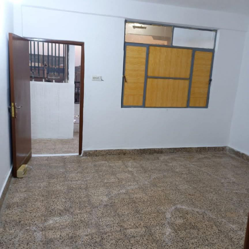 _عقارات مصطفى الحلبوسي_
🔺🔺شقه للايجار قرب مطعم العباسي🔺🔺

-غرفتين 

-مطبخ 

طابق ثاني 

للاستفسار :*********** /واتس اب فق
