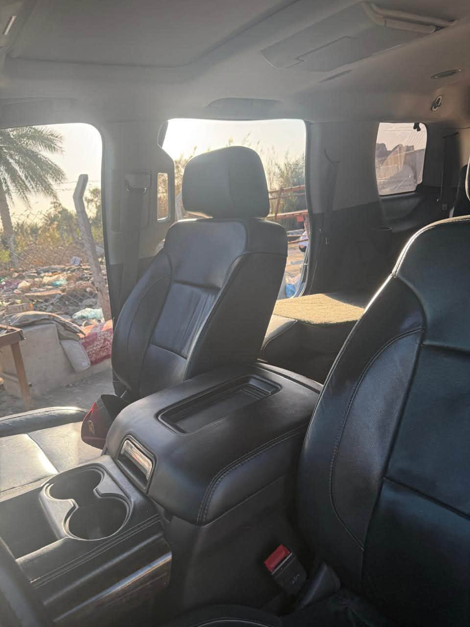 السلام عليكم 
تاهو ٢٠١٧امريكي حادث بسيط 
LTZ 
فول مواصفات عدا البصمه رقم بغداد باسمي 
صوره الحادث موجوده بل منشور
كفاله كير محرك طخم تاير تبريد حداديه
ماشيه ١٤٠ 
الضرر بدون تبديل 
السعر ٣٤ الف
مكاني الحله 
‏***********
