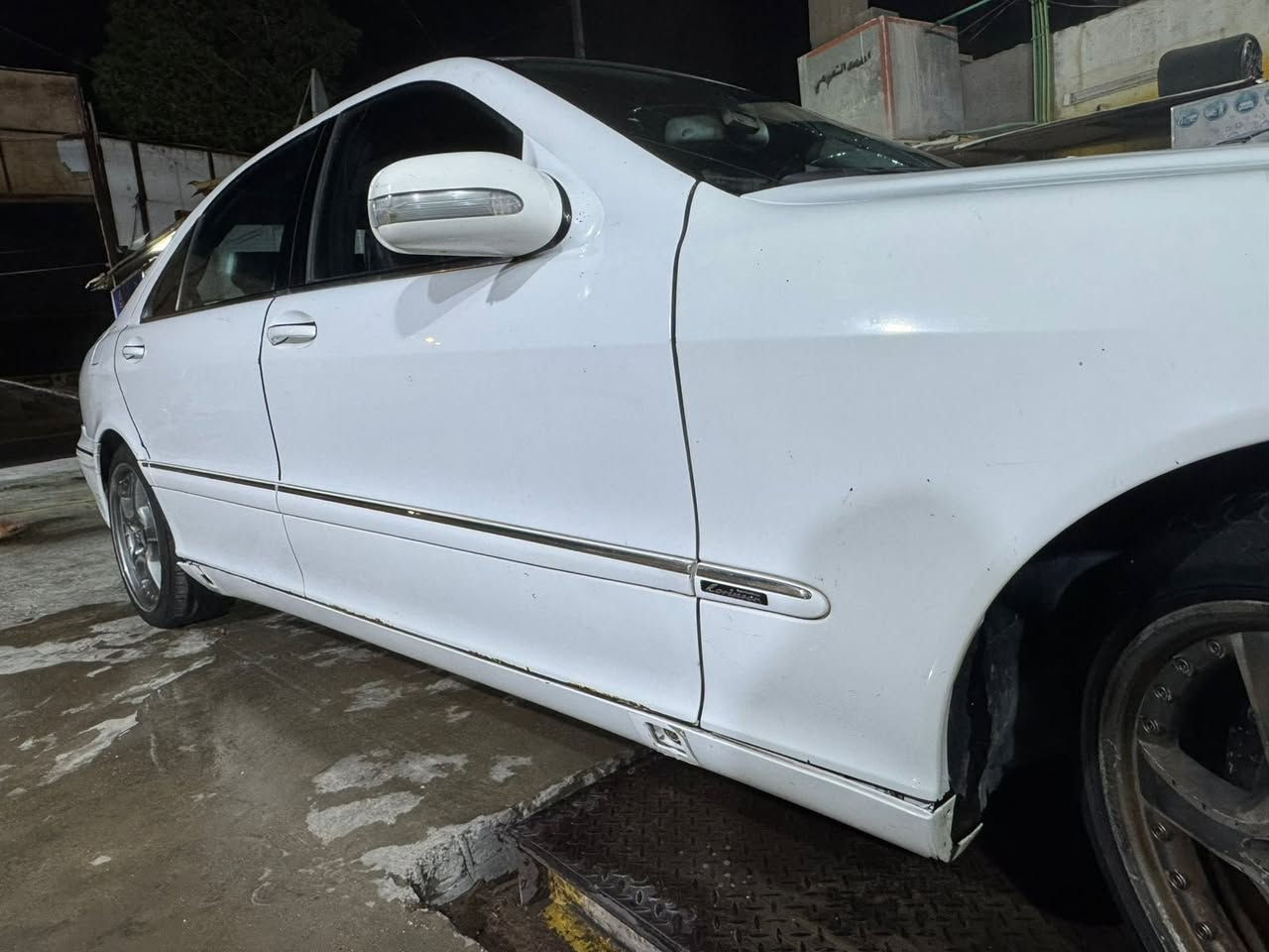 سلام عليكم مرسيدس S500 غواصة للبيع  باب طويل رقم كركوك قرار 48 اصولي يعني بيها وكالة وين متريد تدخل بيها اعتيادي فول مواصفات بيها سستم صوت وشاشة مال 2005 السيارة مو جوبلس دبلات السيارة خير من الله الله شاهد صارلها 4 سنوات عندي للبيع او مراوس 

العنوان بغداد / بوب الشام 
*********** 
السعر 65 وبيها مجال
