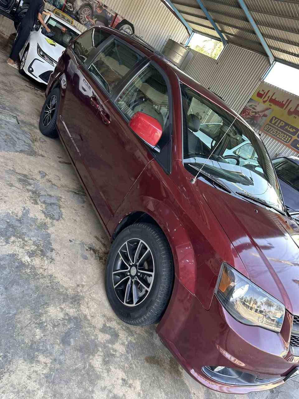 السلام عليكم 
دوج كرفان 2018 GT أعلى فئة للبيع
الحادث: جاملغ +بنيد
مكان السيارة كربلاء
 سعر 185 وبيه مجال                                                   للاستفسار رقم الهاتف ***********
