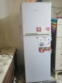 ثلاجه • نضيفه • استعمال قليل」「فحص وضمان」「توصيل بغداد