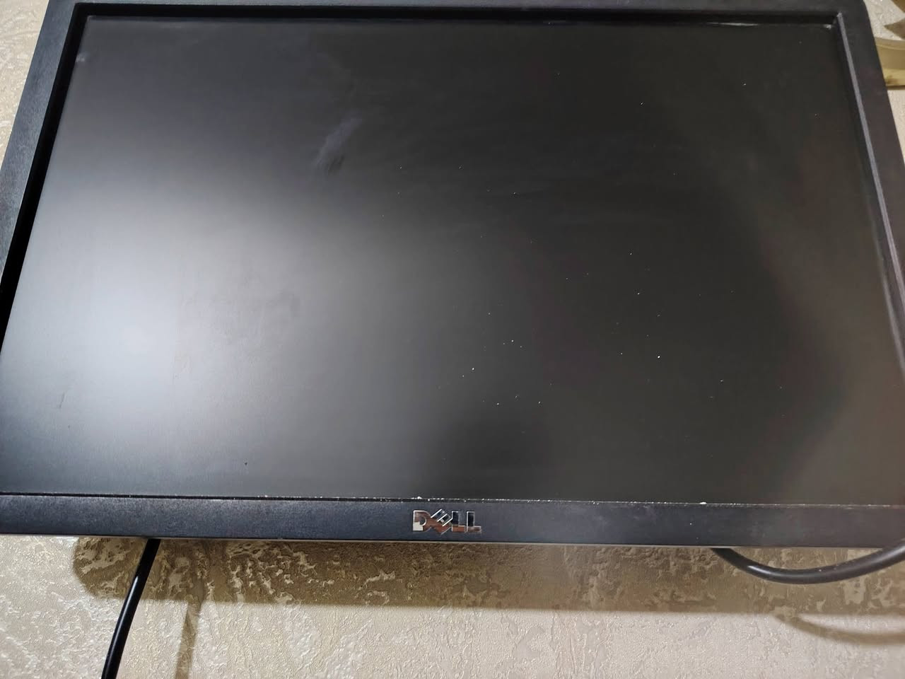 سلام عليكم عندي بلازمات ثنين وحده شاشته عاطله الي هيه الشينون حجم كبير وعندي الثانيه الزغيره شغاله بس مال حاسبه اسمه دل اعتقد بيش تفيدكم


**إذا كنت صاحب هذا الإعلان وتريد حذفه لأي سبب، رجاءا أرسل رسالة إلى الدعم الفني**