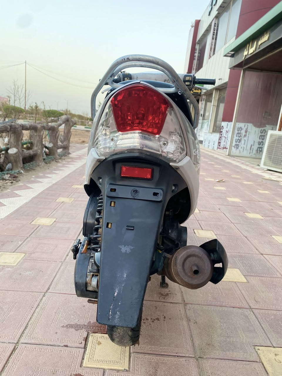 السلام عليكم
ماكس منغولي للبيع 
مكينه بلاديه49
مكينه خير من الله 
السعر600وبيه مجال بسيط
مكاني بابل ناحية النيل
للستفسار***********
