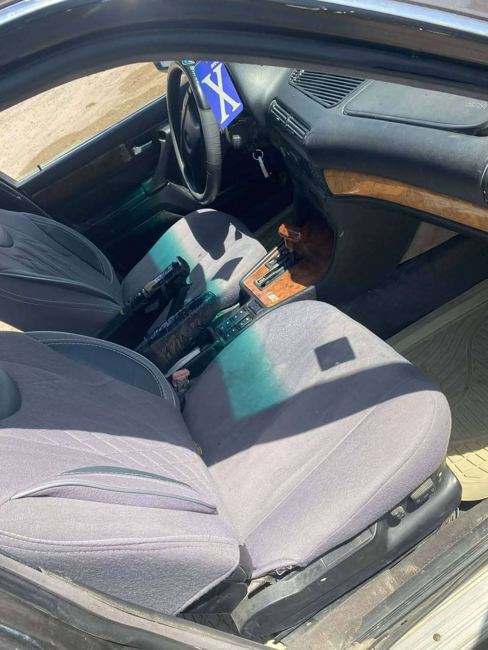 بي ام موديل  735 محرك وبليته  اصل محر91 هزه جديده محرك كير خير من الله مراوس   الانبار الكرمه السعر 40 وبيها مجال


**إذا كنت صاحب هذا الإعلان وتريد حذفه لأي سبب، رجاءا أرسل رسالة إلى الدعم الفني**