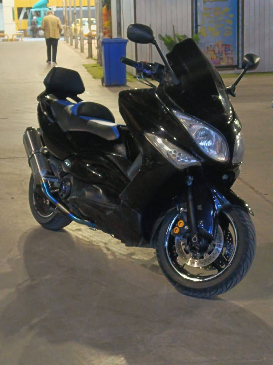 السلام عليكم
تي ماكس 2011 
دراجه كفاله كلها عنوان الشعب السعر 32 وبيه مجال 
جيب فيتر وياك وافحص دراجه تخبل 
***********
