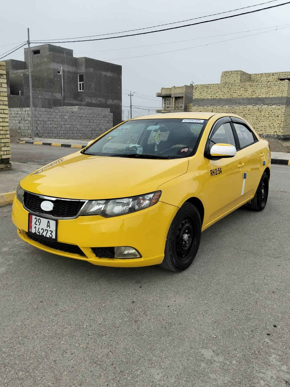 السلام عليكم كيا سيراتو موديل 2012 رقم واسط دولي بأسمنه تحويل مباشر سنوية للـ28 هزه جديده مصفرة هيئة وغرامات محرك 1600 دوش محرك وكير حاويه جدد كير 6نمر تخم تاير جديد حدادية امامي وخلفي جديد باتري جديد شاشة كامره السيارة بيها جاملغ امامي بدون دواخل سيارة جاهزه السعر 78 للأستفسار اكثر (***********) عنواني واسط
