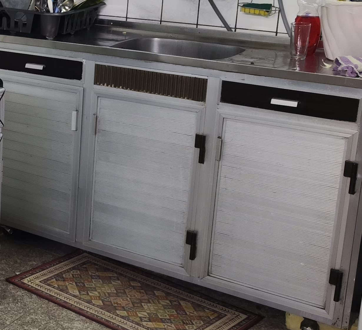 السلام عليكم كاونتر المنيوم مستعمل السعر ١٧٥ حي الاعلام التصال ***********
