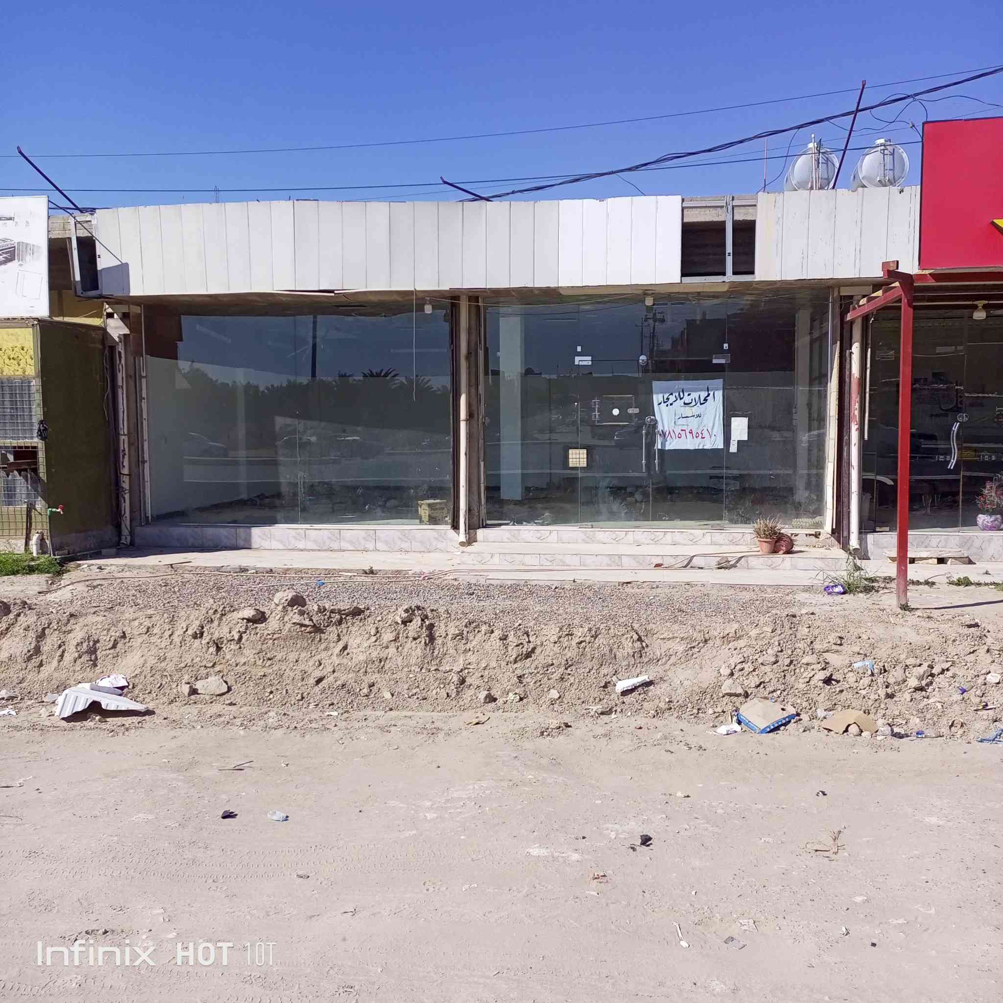 محلات للايجار شارع 60 قرب جامع التقوى ***********
