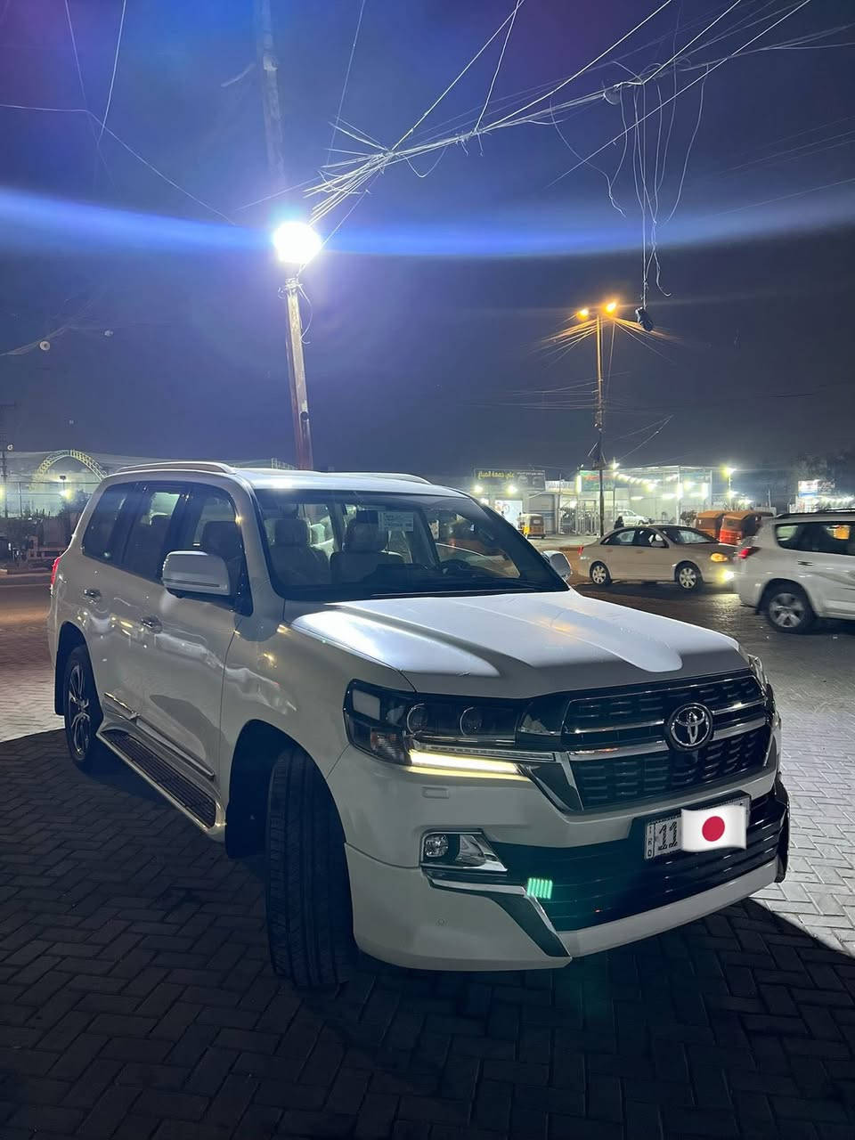 السلام عليكم للبيع لاندكروز موديل 21 بريم اصلي رقم بغداد بسمي مشروع وطني  مكفول كفاله عامه من صبغ وتبديل بيهة بارد جداً بسيط 
فول مواصفات 1/1
بصمه تشغيل
5بصمات ابواب كشنات ثنين كهرباء اشارة لكزز مري شفط جنطه كهرباءشاحن محرك 6 حساس امامي خلفي
تحكمات ستيرن كامرة دوارة
 ماشيه 65 الف حقيقي 

 ***********
