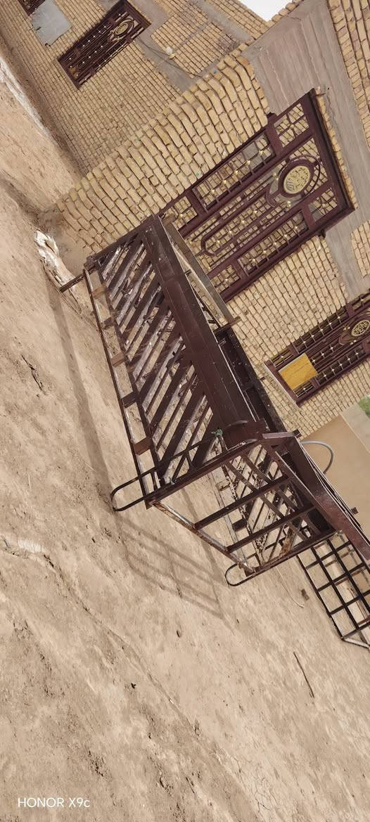محجر كيا بنكو نضيف
مكان ناصريه 
*********** 
سعرهه ٣٥٠ وبي مجال
