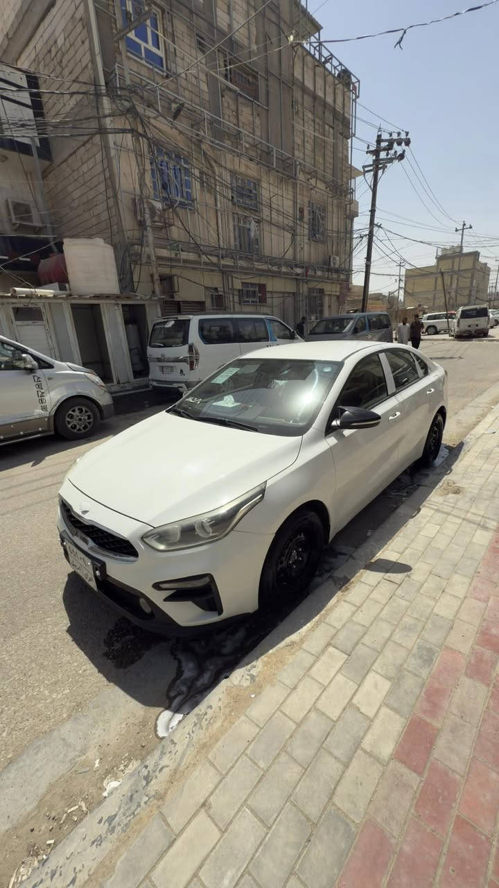 سيراتو 2019 خليجي
محرك 1600 دوش
تحكم ستيرن
تبريد قطعتين
مري شفط
ABS
بك لايت لد
ماشيه 160 الف
صبغ دور الجاملغ الخلفي وحافة الباب وكم ملاحظه وياهن
137 وبيهه مجال

*********** للتواصل اتصال او واتساب ممتواجد فيس
