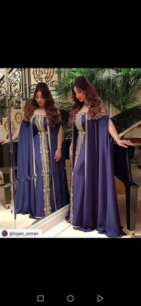 فستان فري • حزام • ملبوس مرة وحدة