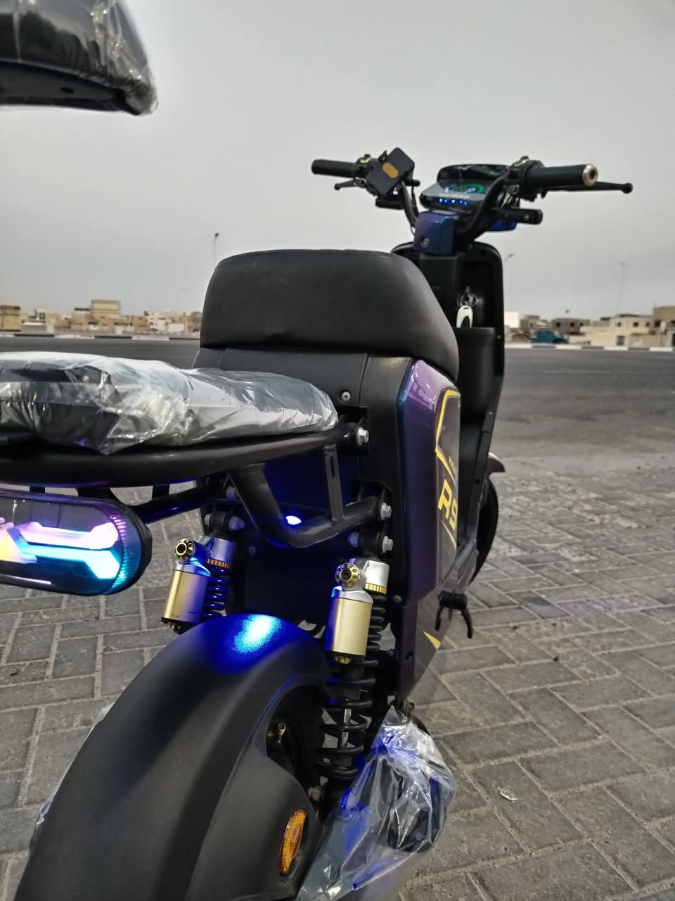 دراجه شحن R9 بطاريات دبل كبار 32 غراضها كامله عنوان البصره القبله سعر 470 وبيها مجال ***********
