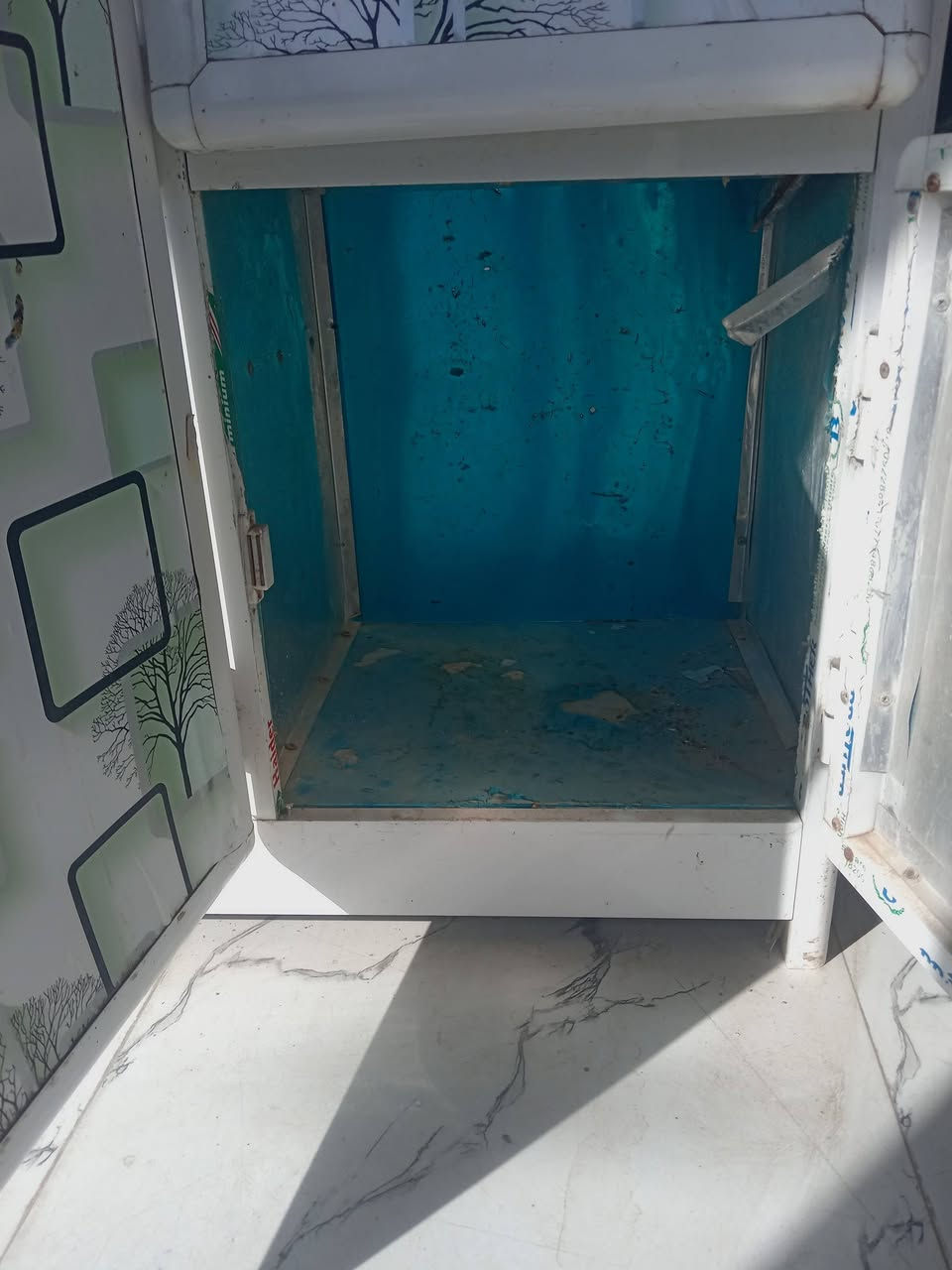 سلام عليكم كاونتر نضيف سعر متاسب ***********
