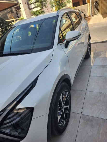 السلام عليكم 
كيا اسبورتج هايبرد 1600 تيربو فور ويل 
موديل 24 تبديل 3 قطع 
***********
اخوان اني مكلف بل نشر
