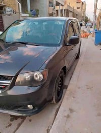 ورحمه الله وبركاته  اللهم صلي على محمد وال محمد  سياره دوج كرفان للبيع...