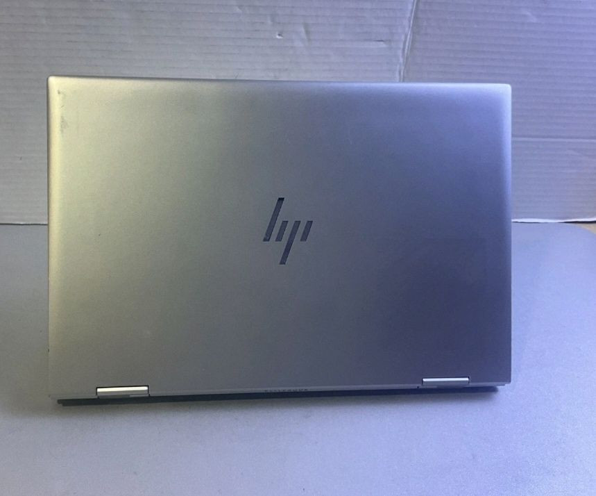 🔥 عرض خاص – آخر قطعة متوفّرة! 🔥

💰 السعر: 670 ألف دينار عراقي فقط

💻 HP x360 1040 G8 –  الجيل الحادي عشر

لابتوب عملي وأنيق، لمس + قلاب 360° مناسب للاستخدام اليومي، الدراسة، الدوام، الاجتماعات الأونلاين، وبرامج الأوفيس والتصميم الخفيف.

🔹 المواصفات الكاملة:
الموديل: HP EliteBook x360 1040 G8
المعالج: Intel Core i5-1135G7 – الجيل 11
الرام: RAM:16GB DDR4
التخزين: 512GB SSD
كرت الشاشة: Intel Iris Xe Graphics
الشاشة: 14 إنج FHD لمس – قابلة للدوران 360°
النظام: Windows 11 Pro أصلي ومفعل
الحماية: بصمة وجه + بصمة إصبع

🔌 مخارج الجهاز (Ports):

✔️ 2× USB-C Thunderbolt 4
✔️ 2× USB 3.2 Type-A
✔️ HDMI 2.0
✔️ منفذ سماعات 3.5mm
✔️ Wi-Fi 6 + Bluetooth 5.2
✔️ كاميرا HD مع غالق خصوصية

🚗 التوصيل:
توصيل لجميع محافظات العراق

الدفع عند الاستلام

🛡️ الحالة والملحقات:
نسبة نظافة عالية جداً (استخدام أوروبي نظيف)
يأتي مع شاحن أصلي + جنطة
بطارية قوية وأداء سريع
وزن خفيف وتصميم راقي

📞 للحجز والاستفسار:***********
