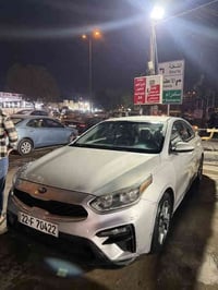 كيا فورتي موديل2020 وارد  امريكي كير AT المرغوب محور السياره ماشيه 91م...