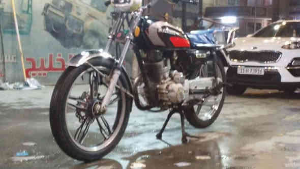 سلام عليكم دراجه إيراني سافان شغاله نكره سلف مجفته جديده سعره ٤٥٠ وبيهه مجال مكاني بغداد حي الجامعه
وافق ادمن 
***********
