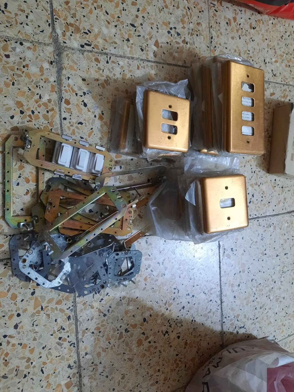 دكم Mk انكليزي لوك غير مستخدم


**إذا كنت صاحب هذا الإعلان وتريد حذفه لأي سبب، رجاءا أرسل رسالة إلى الدعم الفني**