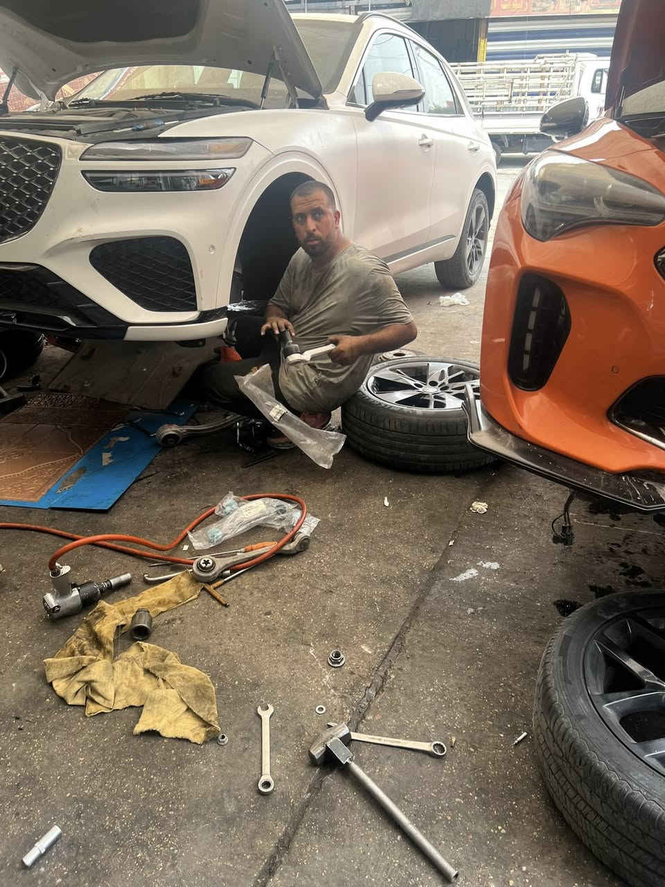 مستمرين معكم محلات طارق الساعدي 
صيانه عامه كيا ستنكر وجننسسس
***********
