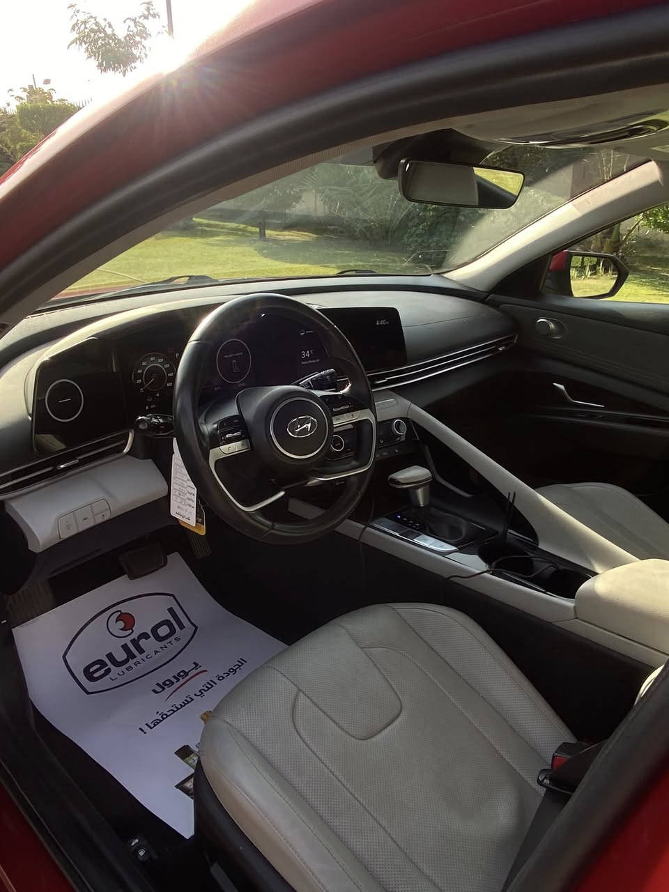 � للبيع | هيونداي إلنترا Limited – فول مواصفات (أعلى فئة)
📍 المكان: بغداد-علي الصالح
مكينه:2000

✅ 
مواصفات السيارة:

 • الموديل: [2022]
 • كير أوتوماتيك
 • بصمة تشغيل ودخول
 • تشغيل عن بعد
 • فتحة سقف بانوراما
 • شاشة كبيرة + كاميرا خلفية
 • سياقه ذاتيه
 • تحكم سكان (بلوتوث – صوت – مثبت سرعة)
 • كشنات جلد
 • مقاعد أمامية كهرباء ومدفأة
 • شحن لاسلكي
 • حساسات أمامي وخلفي
 • رادارات أمامي، جانبي، خلفي
 • سياقة ذكية (تحديد مسار + تحديد سرعة)
 • نظام أمان عالي جداً
 • أضوية LED كاملة
 • مرايا كهرباء ومدفأة
 • سماعات BOSE
 • إطارات جديدة
بيها 3 قطع جاملغ بنيد وباب مبدلات وبارد بالجاملغ الوره
 • ماشية: [48000mi]
السعر 147 وبيها مجال 
***********
