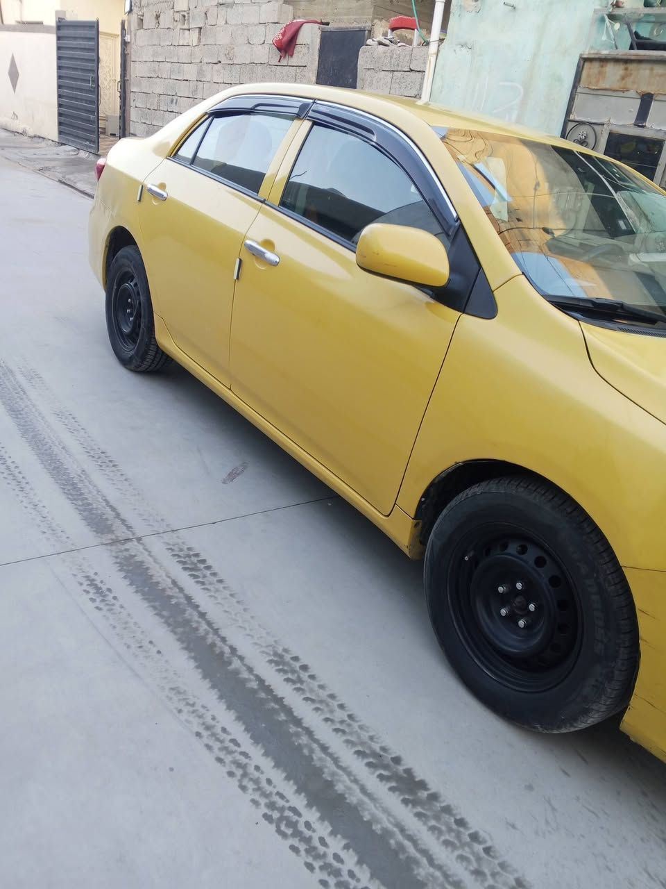 سلام عليكم 
كورلا موديل 2013
كير محرك بل شرط 
كهربائية كله شرط 
رقم بغداد باسمي 
سياره فقط بونيد مبدل بلادي 
و تعديل بارد شبر جوه قبغ بانزين 
مكاني كركوك 
شراي اتصل ***********
