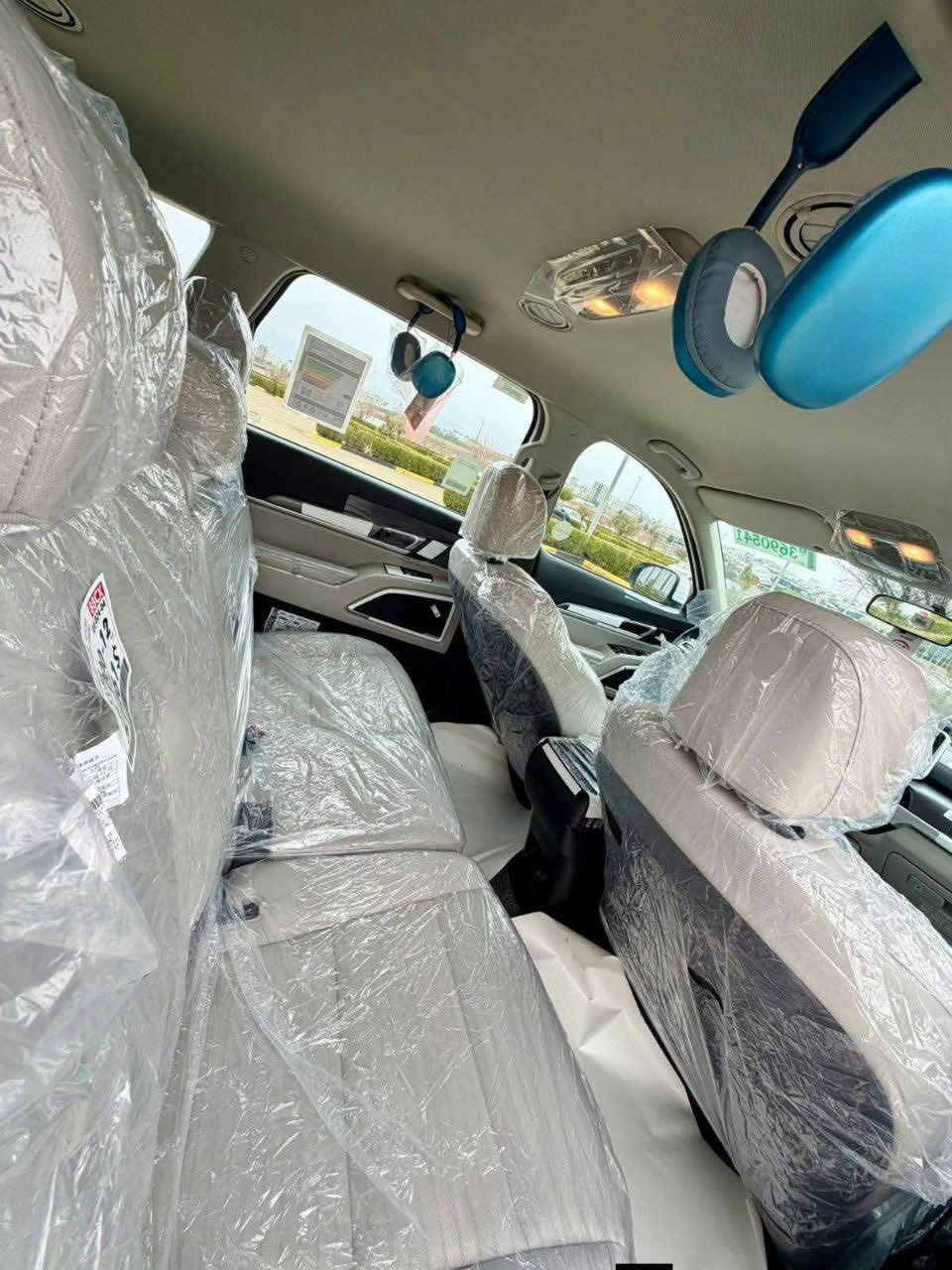 السلام عليكم
كيا تولرايد موديل 20 جديدة اخت الزيرو ماشية 48 الف السعر 275 $  موجودة بغداد جان رقمها القديم سليمانية حالياً لوحات جديدة الدولي نفاذ السنوية لحد 2032 كيا تورلاريد 2020 ضمان_شركة_البخبت 
بعدها_بحالة_الشركة كير_مكينة_حدادية_صبغ_كلها_كفالة_
المواصفات•سعة المحرك 3800__V6•عدد AIR BAG 12
••تشغيل عن بعد • 7راكب +مخارج USB 
كامرة داخليه • تبريد 3 قطع •لحياية بلادية •دبل اكسل 4X4
 حساسات أمامية •لايت زينون + LED•كشاف •حساسات خلفية
 ويل كب 20 حجم •مفتاح التشغيل بصمة •شاشة •كاميرا دوارة 
ثلاجة •رادار • نظام صوت +دمام •الانارة الداخلية LED•
مريات قلابة •مثبت السرعة Cruise •حساسات ضغط اطارات
المودات والأوامر الصوتية•قطعتين تبريد• ‏ Bluetooth / USB
 أوضاع القيادة  Drive Mode ••ABS شاحن هاتف Wireless    
‏ Auto Hold •نظام مانع الانزلاق•نظام مانع الانزلاق•
 اشارة في المرايا الجانبية قابلة للطي كهرباء

🛑
  
غراض_شركة_كتلوك_اطافىة_سبير_عده_كلها_موجوده
بصمة + دفتر_ضمان_وسيرفز_كلها_بشركه***********
