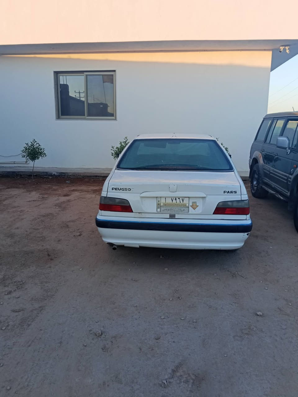 بيجو بارص موديل 2011 السيارة جاهزه تخم تاير تبريد شغال كير و مكينه مكفولات رقم كربلاء تحويل ثاني يوم بيها جاملغ خلف السائق صبغ فقط و الباقي كفاله مكاني ب الكوت *********** الشراي يتصل السعر 33 و بيها مجال
