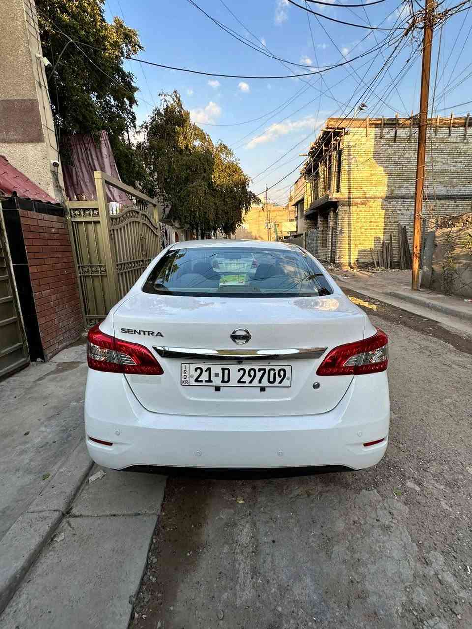 إعلان بيع سيارة – بحالة جيدة جداً
للبيع سيارة موديل 2018 لون أبيض، محرك بنزين، قير أوتوماتيك، ممشى 122 ألف كم، السيارة استخدام شخصي وبحالة جيدة جداً، قيادة مريحة واقتصادية بالوقود ومناسبة للاستخدام اليومي والسفر. السيارة مخدومة باستمرار وتمت صيانتها بشكل دوري، ولا تحتاج أي صرف حالياً وجاهزة للاستعمال مباشرة.

السيارة مكفولة ما عدا قلم باب صدر خلفي فقط، وباقي السيارة بحالة جيدة، المحرك وكير  بحالة ممتازة، التبريد شغال ممتاز، السيارة نظيفة من الداخل والخارج، وتم استخدامها بشكل هادئ.

مواصفات السيارة:

- قير أوتوماتيك
- محرك بنزين
- تكييف بارد
- زجاج كهرباء
- مرايا كهرباء
- نظام صوت
- وسائد هوائية
- ABS
- استخدام نظيف

السعر المطلوب 115 قابل للتفاوض بحدود المعقول للجادين فقط.

للتواصل والاستفسار:
***********
