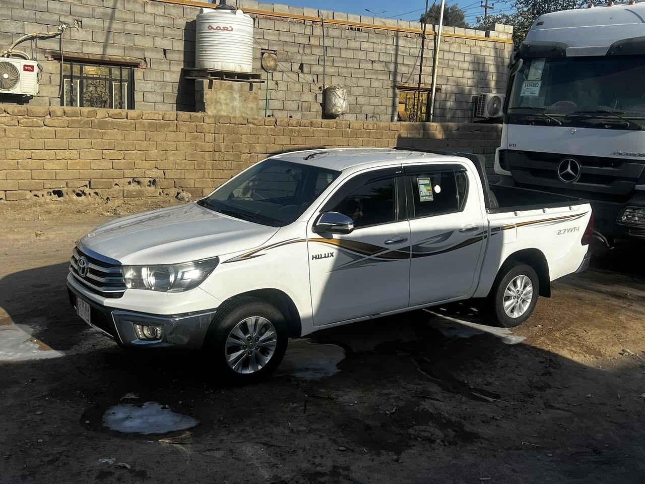 السلام عليكم هيلوكس 2017 ناصي كويتي كير وتمتيك رقم بصره  مكفوله عده تكحيل جاملق الخلفي والتكمه البين البدي والباب الوره صبق المكان البصره ***********
