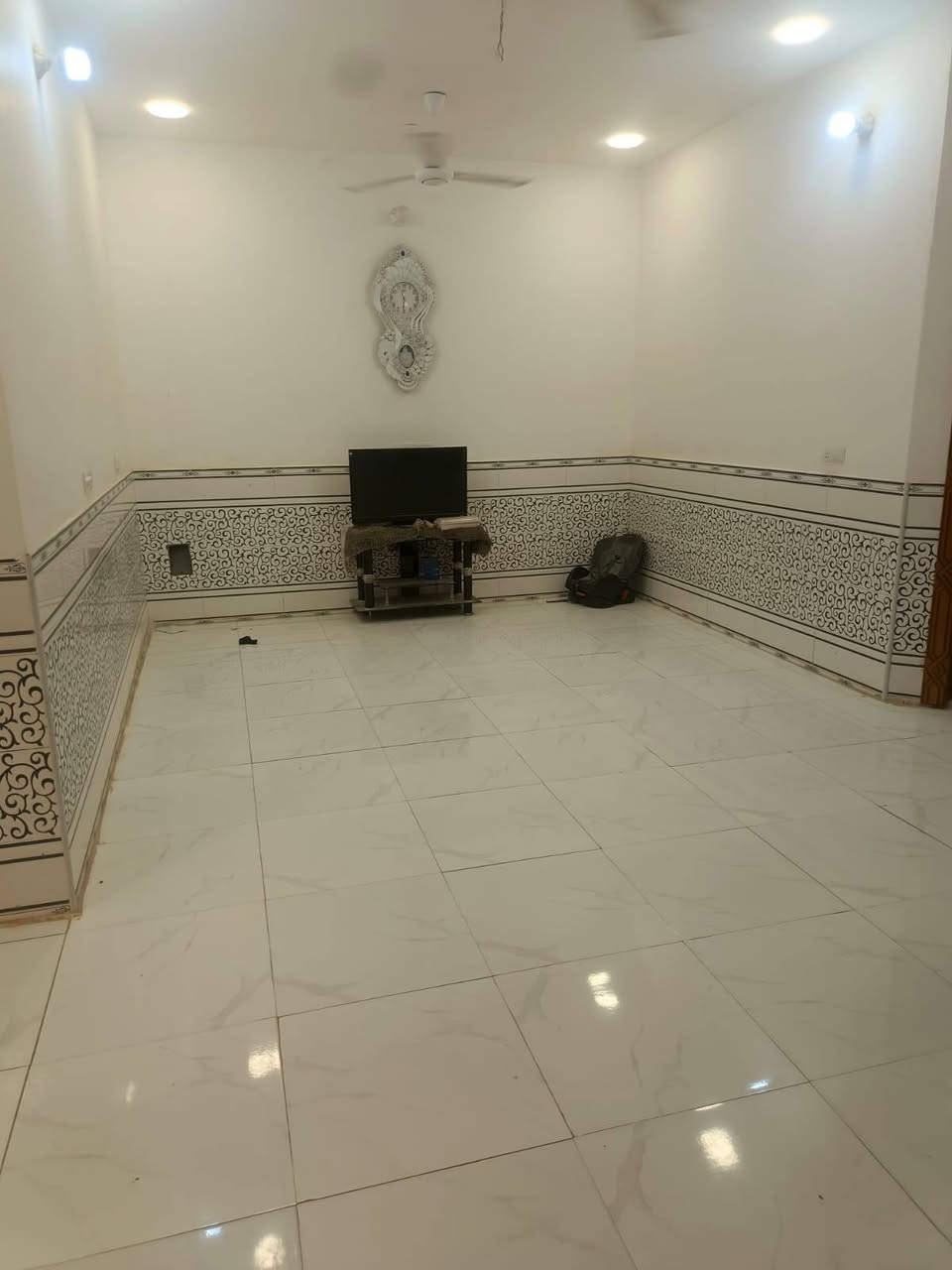 السلام عليكم دار اليبع زراعي المساحه٢١٥///) (***********
