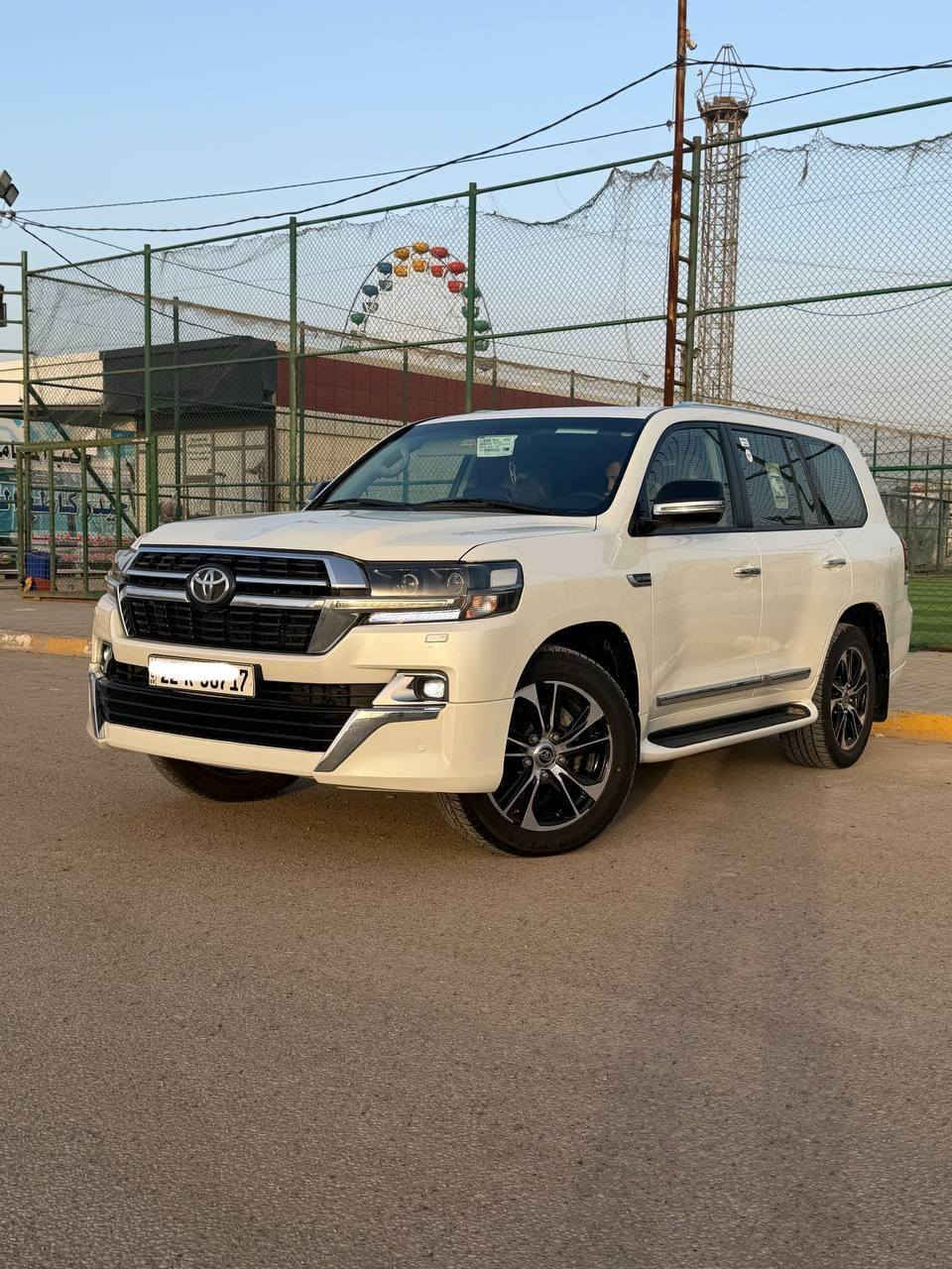 🚗 للبيع: تويوتا لاندكروز 2020 كويتي
اللون: أبيض
المحرك: V6 سعة 4.0 لتر
رقم أربيل أبأسمي
الحالة: ممتازة جدًا / استخدام شخصي
المواصفات: شاشة، كاميرا، حساسات، فتحة سقف، مقاعد جلد، مكيف ممتاز، أنظمة أمان كاملة.
السيارة نظيفة وجاهزة للاستخدام ولا تحتاج أي مصاريف.
📞 للتواصل: (***********
