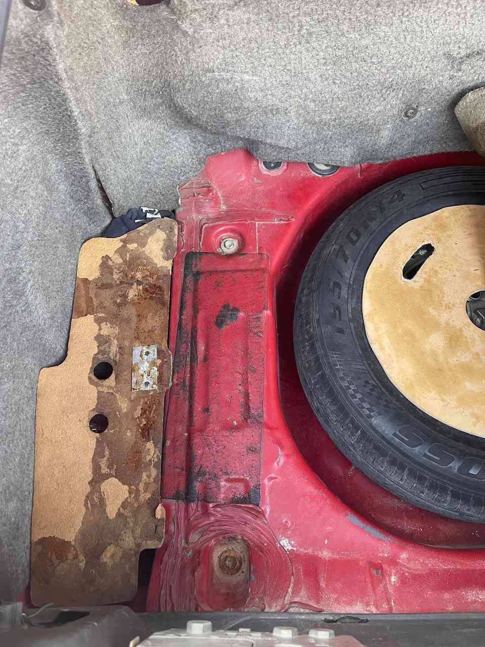 سلام عليكم سوبر 85 لبيع محرك كير بلادي مكفوله كفاله عامه من صبغ دواخل جديده تبريد مامي خلفي تخم تاير رقم بغداد نكليزي بسمي سعر 90 مكان بغداد الحبيبيه رقم الهاتف ***********
