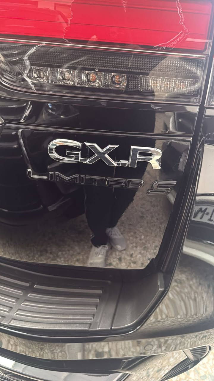 لانكروز 2025 GXR بلاك اديشن لمتد ساز TTS
✨ ماشيه 2000 كيلو فقط (زيرو بمعنى الكلمة)
✨ مواصفات عالية وتجهيز كامل
✨ لون وشكل بلاك اديشن يخبل
السيارة نظيفة جداً، استعمال خفيف جداً وكأنها جديدة من الوكالة.
💰 السعر المطلوب: 78/500
📞 للجادين فقط: ***********
