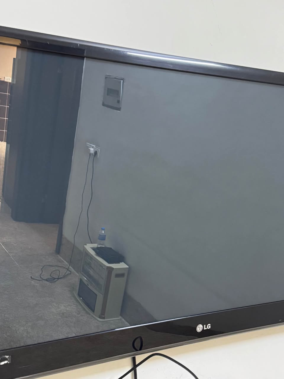 سلام عليكم تلفزيون Lg اصلي باب اول 
حجم ٤٢ نظيف نظافه ١٠٠٪؜ (مو سمارت )
وعندي ويا tv box بي كل الافلام والقنوات المشفرة و وبي ان سبورت كلشي بي 
التلفزيون سعره ١٠٠ مجال بسيط 
ال tv box ٣٠ كركوك, العراق


**إذا كنت صاحب هذا الإعلان وتريد حذفه لأي سبب، رجاءا أرسل رسالة إلى الدعم الفني**