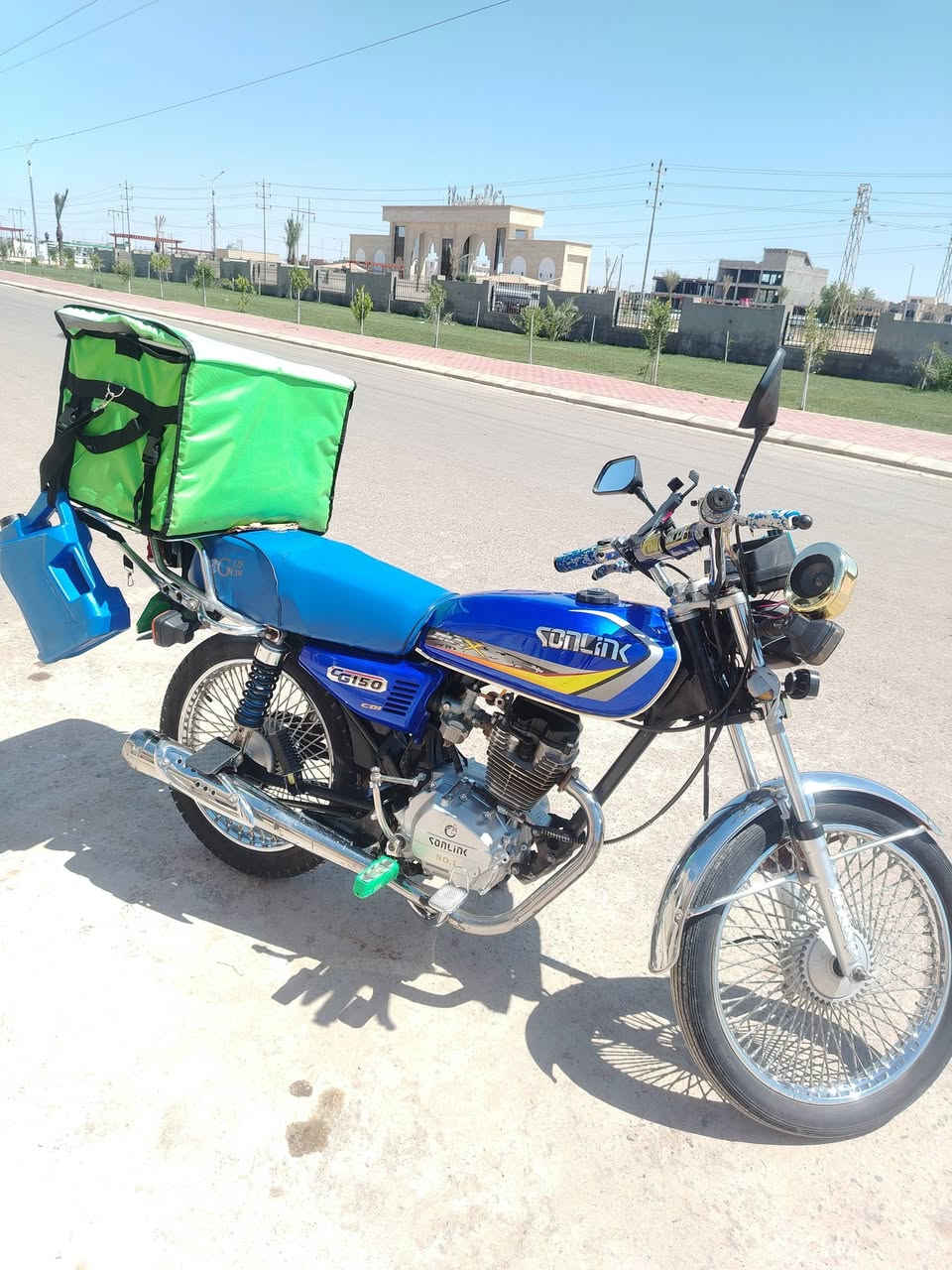 دراجه تايكر للبيع موديل 21 نضافه فول شلعه معدل دراجه مناقصه برغي واحد مكان الدراجه تكريت للتواصل 
***********
