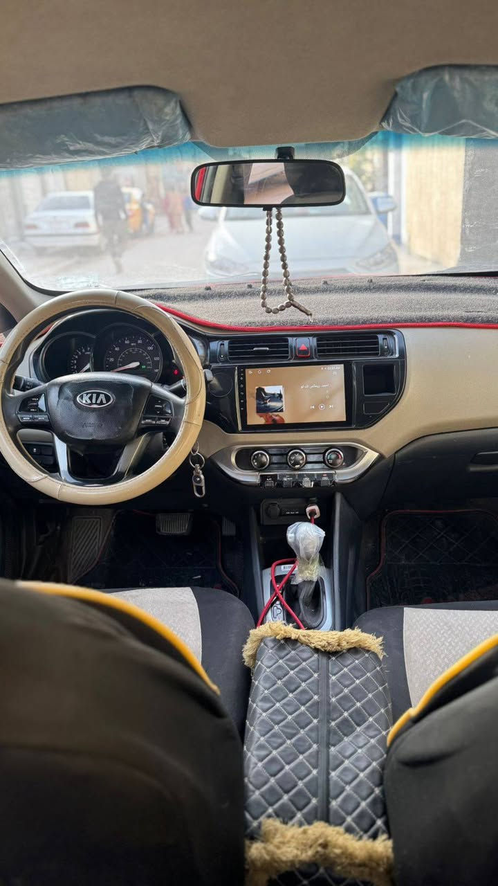 السلام عليكم
كيا ريو 2013
رقم بغداد باسمي  الرقم الجديد الانكليزي
 
وارد امريكي حادثه جاملغ ايمن وبنيد نفسهن مصلحات 
مكينه 1600جي دي اي
سياره جاهز 
مصفره هيئه وغرامات 
السعر. المطلوب 74
*********** رقمي

مكاني بغداد الجديده
