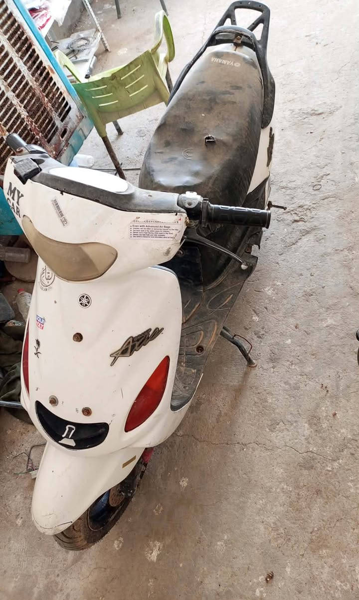 للبيع دراجه نوع لكزز مجفته جديد نقصها فقط هندر و السن مال هندر لايت وجوزه شغال  سعرها 185
للاستفسار : ***********
