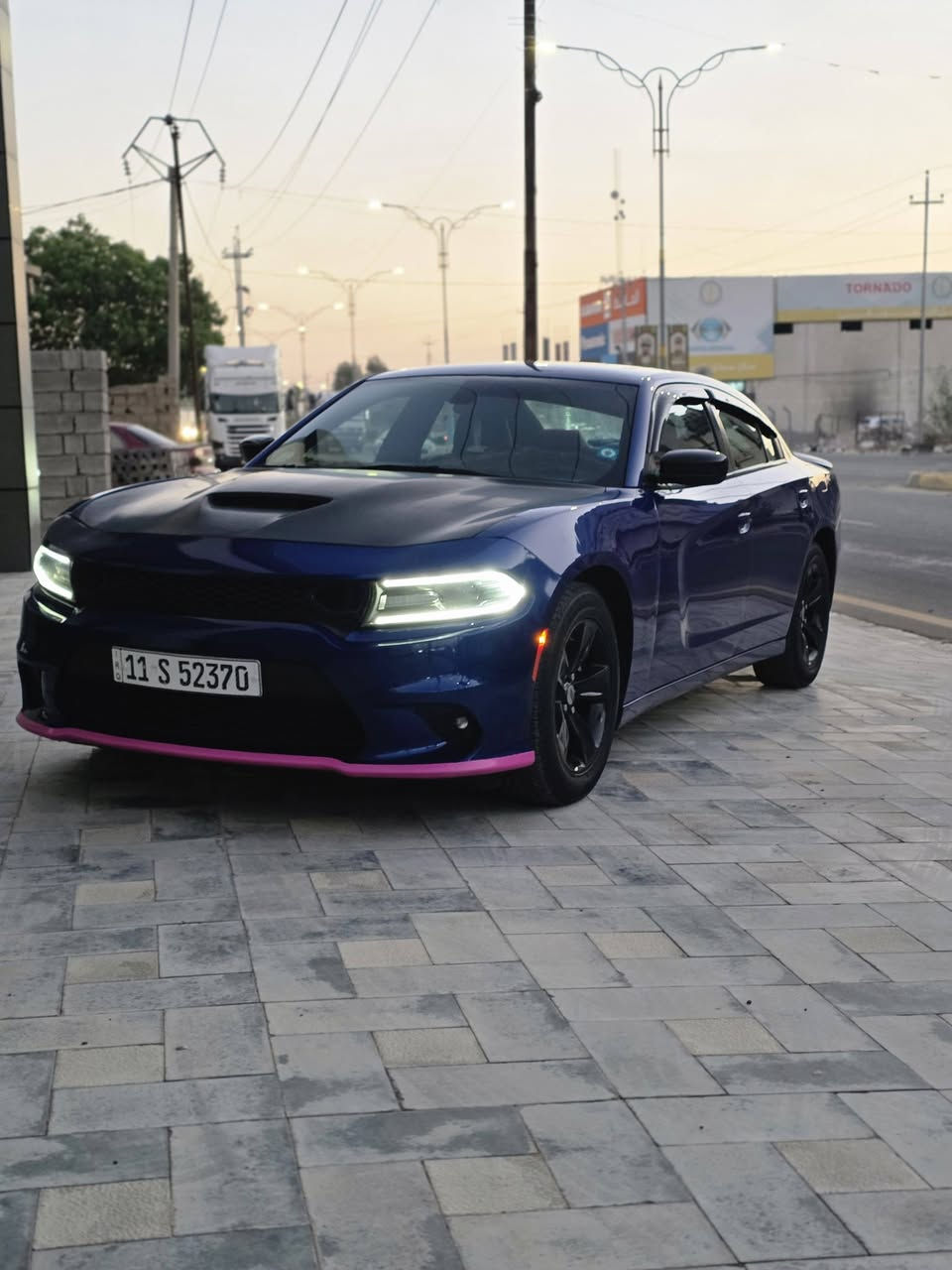 السلام عليكم
دوج جارجر 2021 مواصفات sxt وارد امريكي مواصفات بصمه شاشه جبيره تشغيل عن بعد كشنات جلد ماشيه ٧٢ الف محرك كير كفاله على وضع الشركه صدر كله جديد تخم تاير جديد شرط السياره حته كلوب جيك مامشتغل بيه حادثه موضح بلصور والسونار سونار يكول شاصي مكفول والثاني يكول براكيت مال الدعاميه هوه نفسه الشاصي البنيد اني محدثه هوه والدعاميه موجودات القديمه انطيه ويه السياره رقم بغداد باسمي تحويل ثاني يوم سونار يمك وصور الحادث يمك شوفه وخابرني السياره بدون ايرباك  
سعره ١٩٥ وبيه مجال بسيط 
مكاني صلاح الدين بلد 
***********
