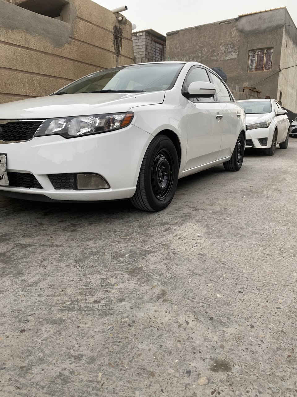 سلام عليكم سيراتو 2011للبيع فول ما عده البصمه
تحكم استيرن جهتين فتحه مري شفط
تخم ويل جديد تخم تاير جديد 
حداديه جديده امامي خلفي 

***********
