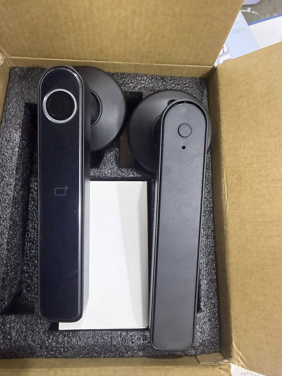 يدة باب ذكية كاملة هية وملحقاتها السعر خاص حبايب


**إذا كنت صاحب هذا الإعلان وتريد حذفه لأي سبب، رجاءا أرسل رسالة إلى الدعم الفني**